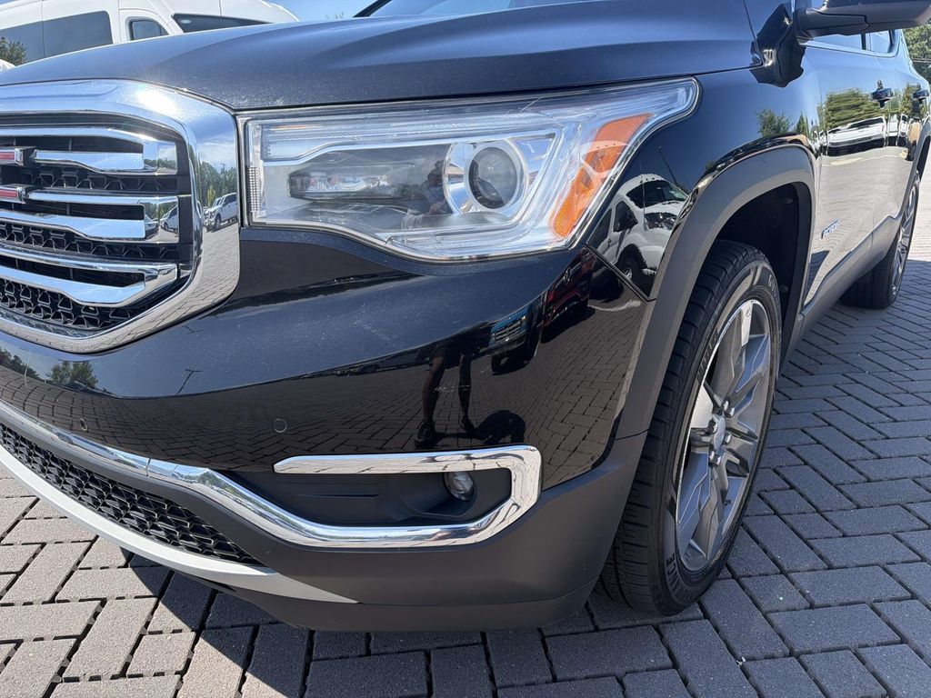 Used 2017 Black GMC SLT-2 image 11