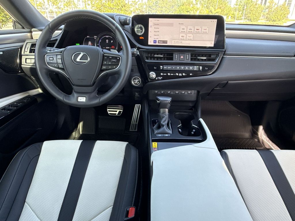 Thumbnail: 2023 Lexus ES - 19