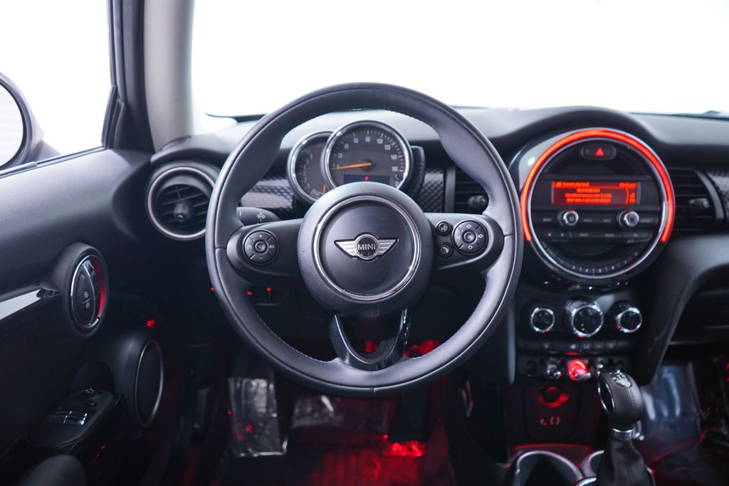 2015 MINI Cooper S Base 10