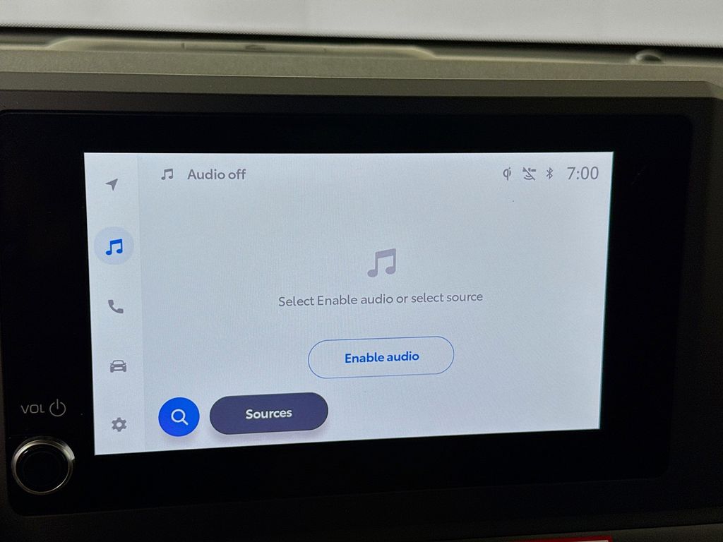 2025 Toyota Tacoma SR5 - Photo 17