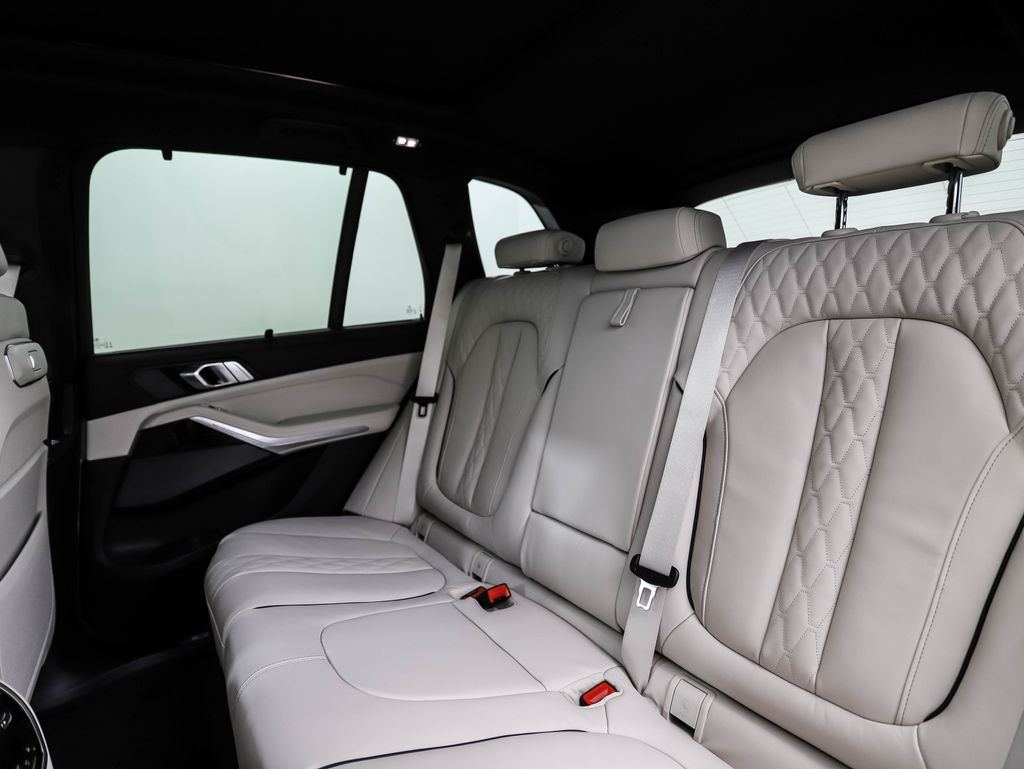 Thumbnail: 2026 BMW X5 - 24