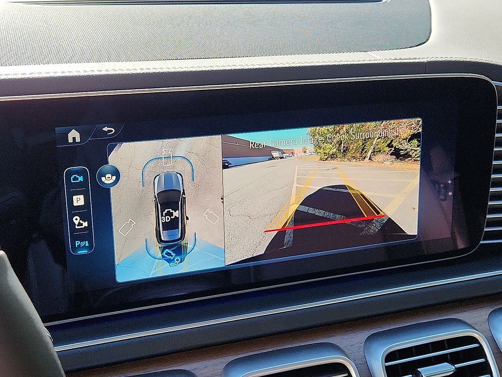 Thumbnail: 2026 Mercedes-Benz GLE - 14