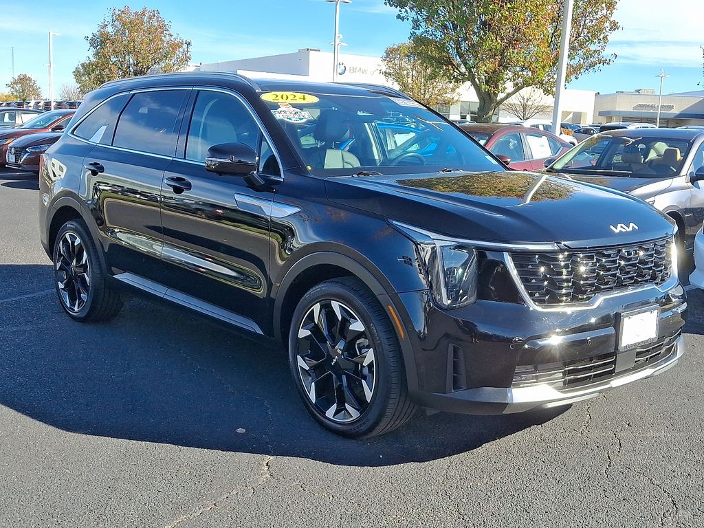 Thumbnail: 2024 Kia Sorento - 3