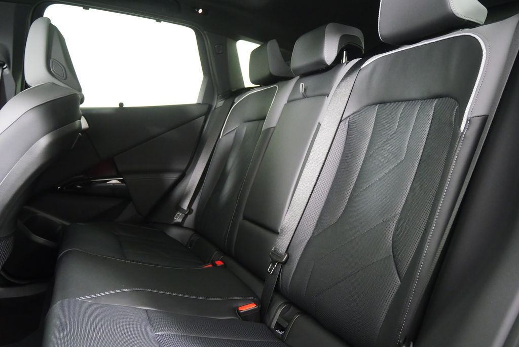 Thumbnail: 2026 BMW X3 - 16