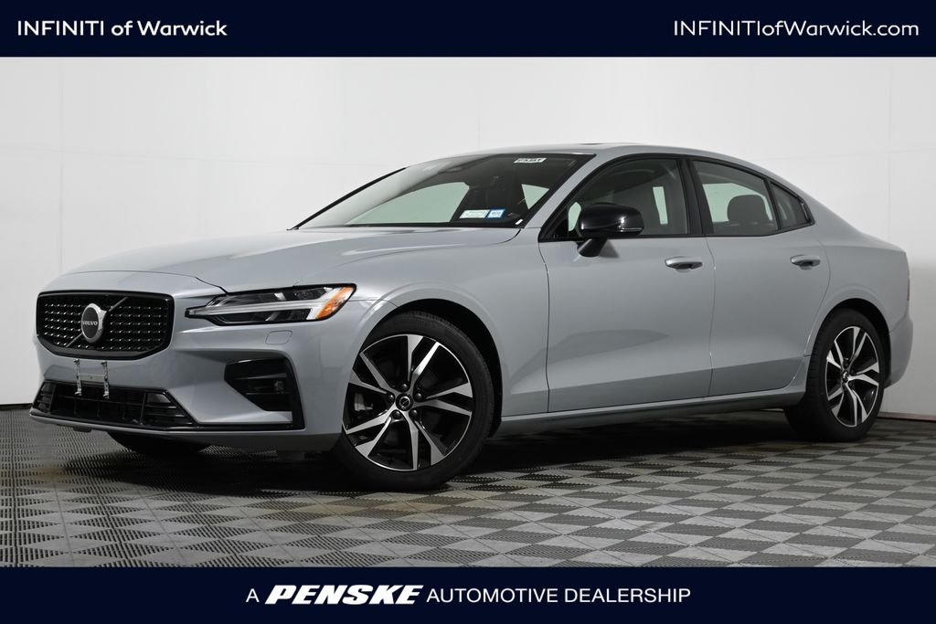 Thumbnail: 2025 Volvo S60 - 1