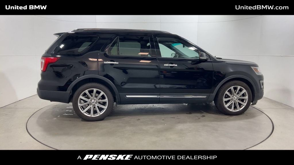 2016 Ford Explorer Limited 9