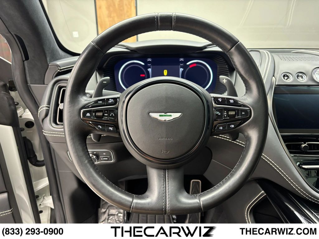 2021 Aston Martin DBX