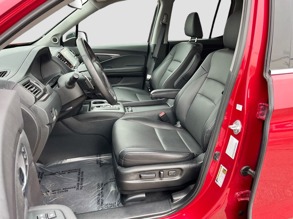 2023 Honda Ridgeline RTL-E Red at North Houston Mitsubishi