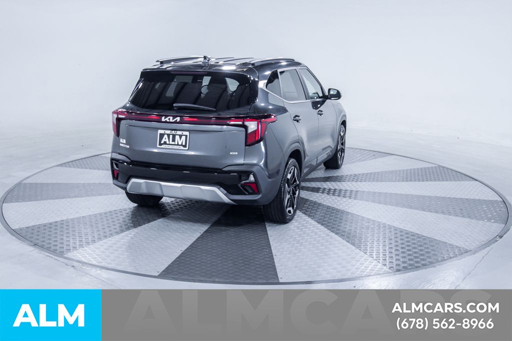 Used 2024 Gray Kia SX image 9