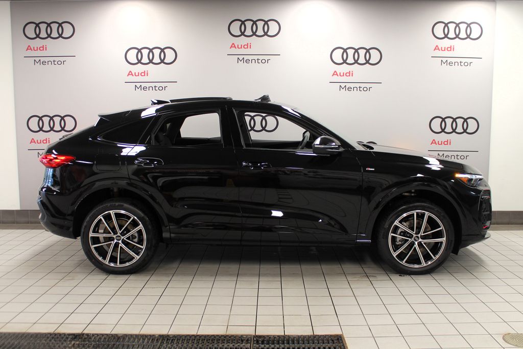 Thumbnail: 2026 Audi Q5 - 7