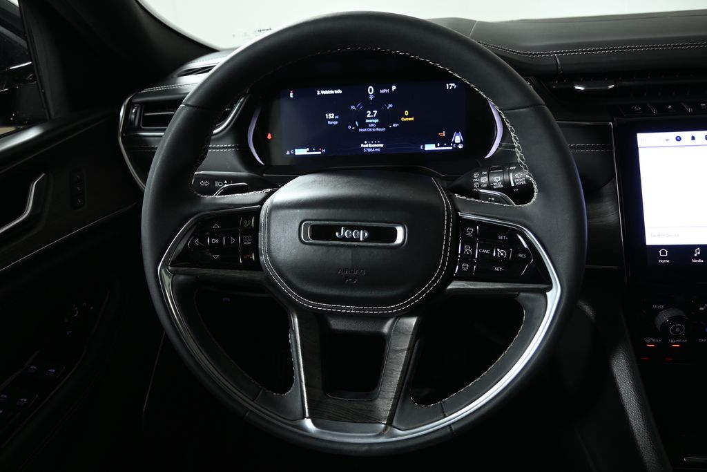 Thumbnail: 2023 Jeep Grand Cherokee - 19