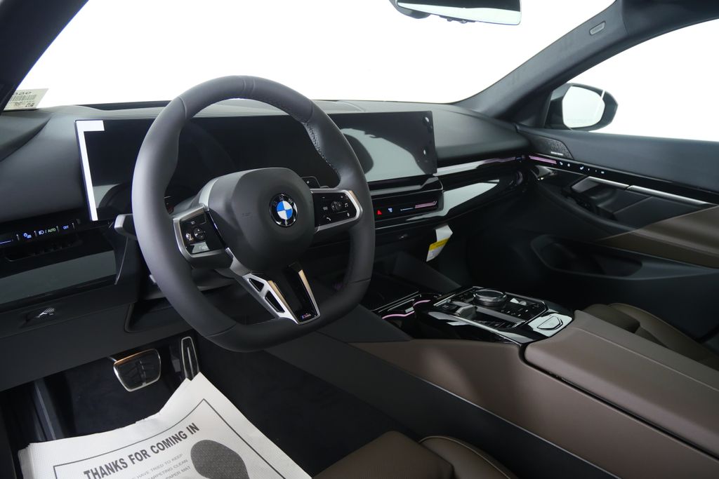 Thumbnail: 2026 BMW 5 Series - 12