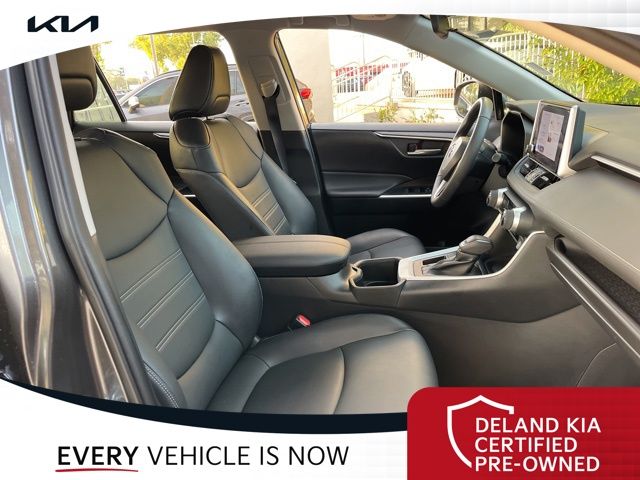 2023 Toyota RAV4 XLE Premium - Photo 32