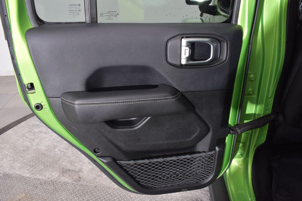 Thumbnail: 2019 Jeep Wrangler - 13