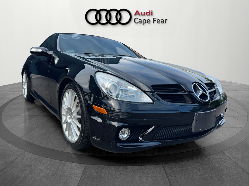 Obsidian Black Metallic 2006 Mercedes-Benz SLK Convertible Rear-Wheel Drive 7-Speed Automatic
