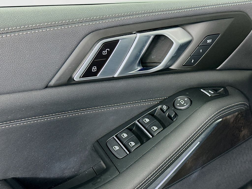 Thumbnail: 2023 BMW X5 - 18