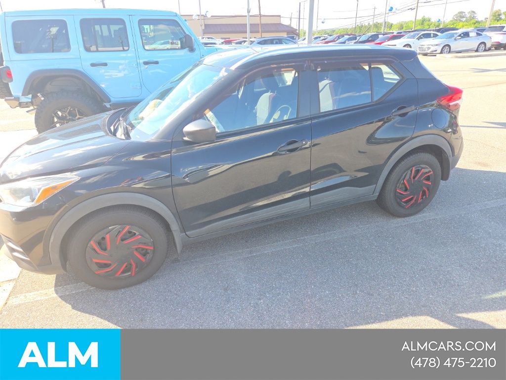 Used 2019 Black Nissan S image 3