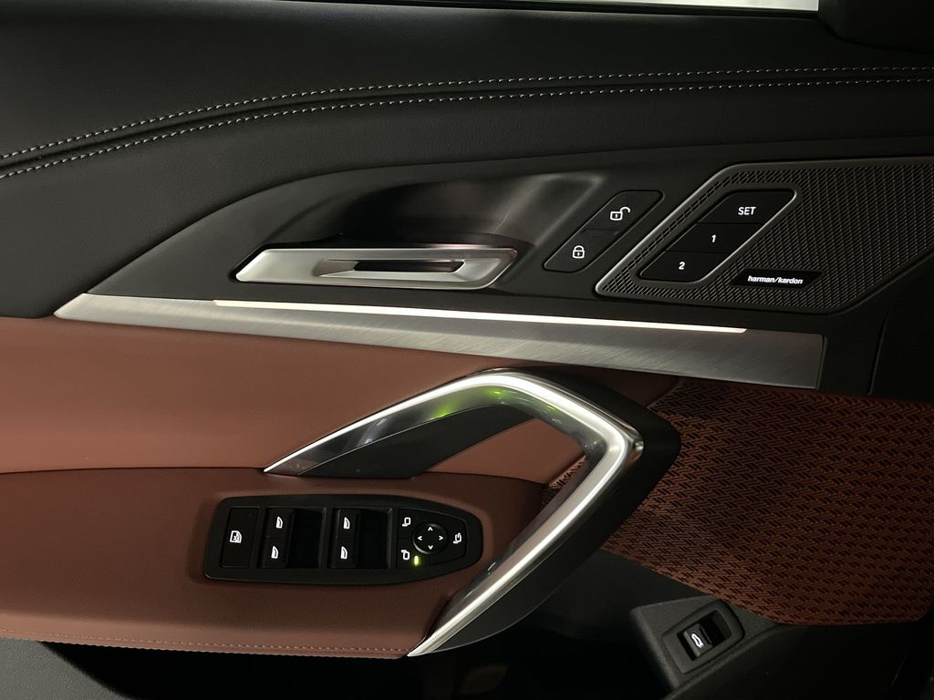 Thumbnail: 2026 BMW X1 - 13