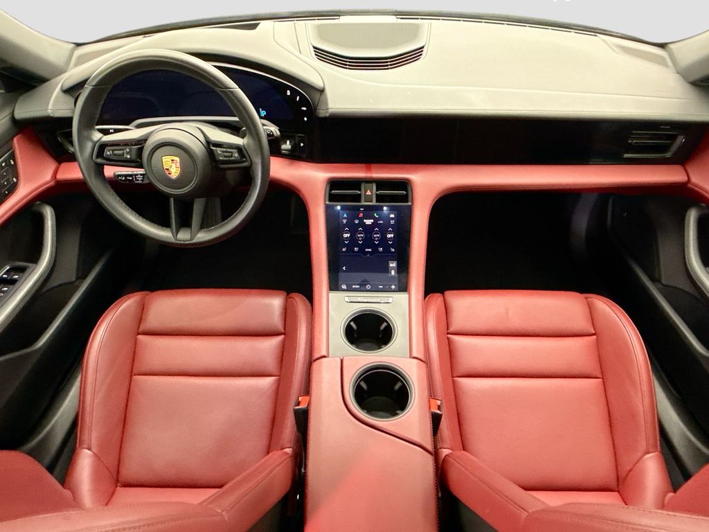 Thumbnail: 2022 Porsche Taycan - 15