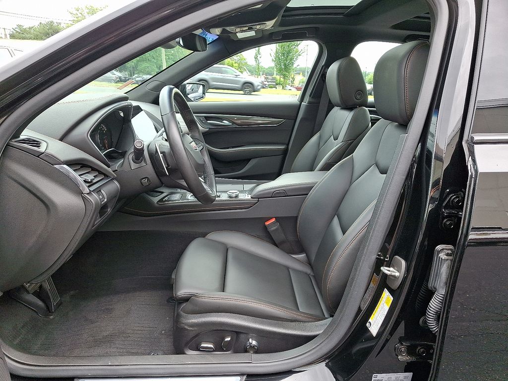 Thumbnail: 2022 Cadillac CT5 - 14