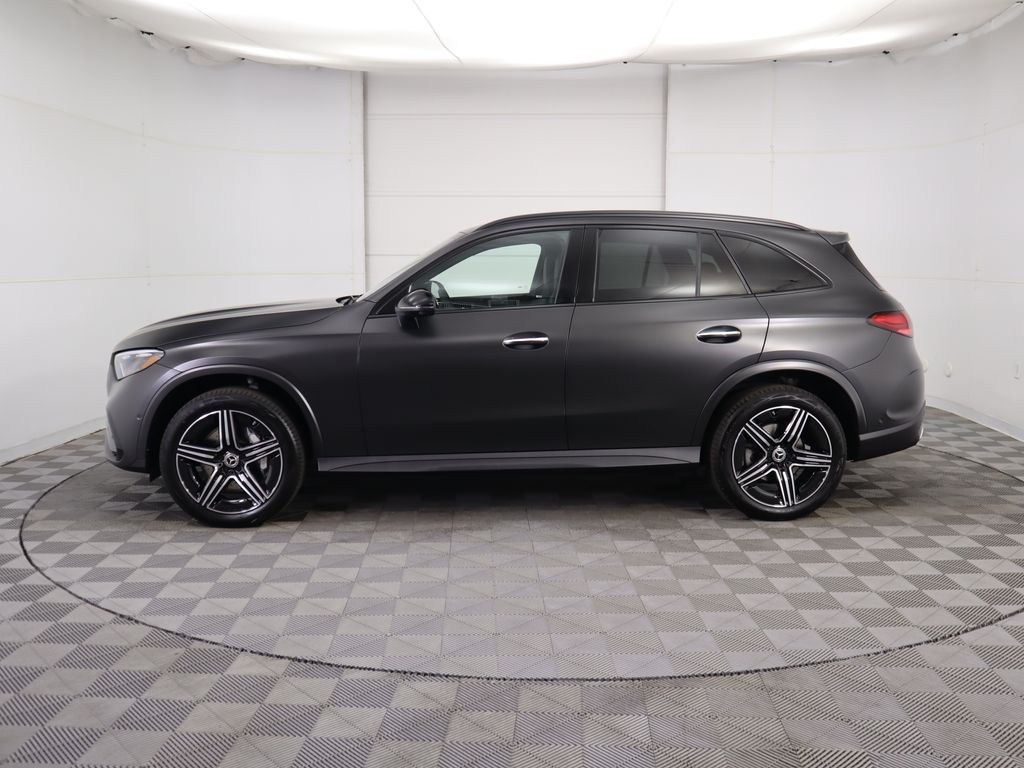 Thumbnail: 2026 Mercedes-Benz GLC - 8