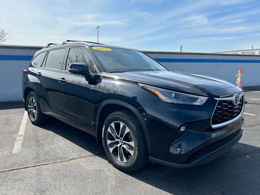 2022 Toyota Highlander XLE 7
