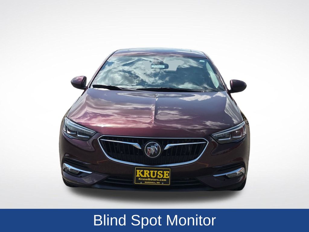 2018 Buick Regal Sportback Essence