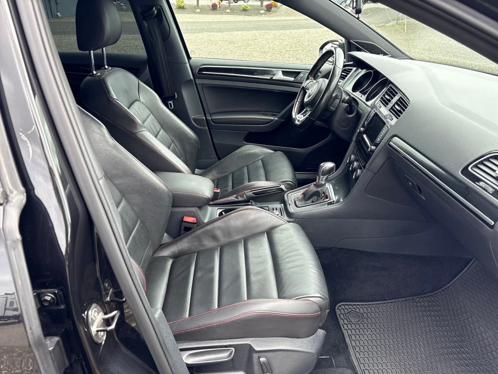 2015 Deep Black Pearl Volkswagen Golf GTI Autobahn FWD Hatchback