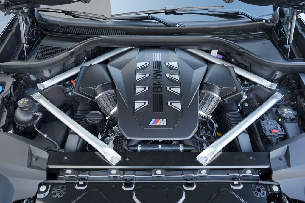Thumbnail: 2026 BMW X7 - 22