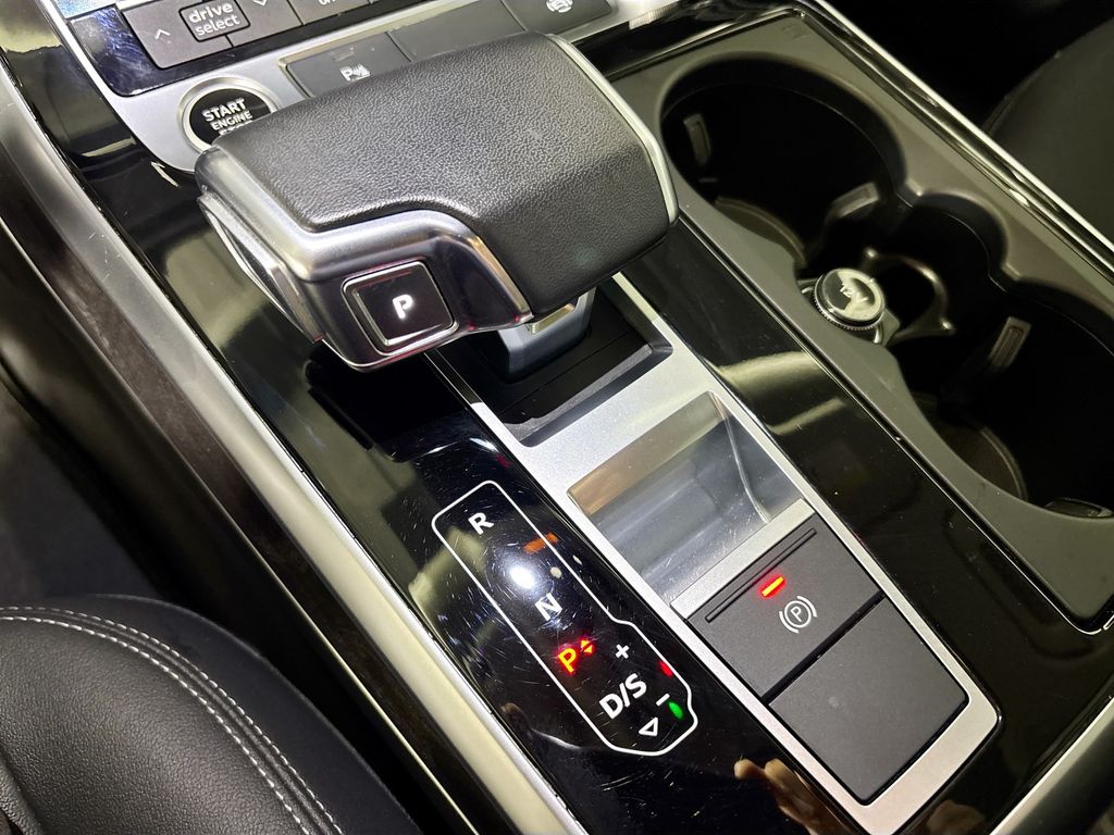 2023 Audi Q8 55 Premium
