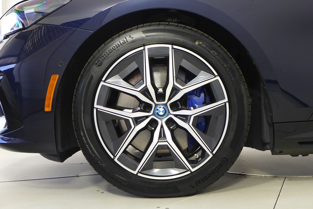 Thumbnail: 2024 BMW i5 - 5