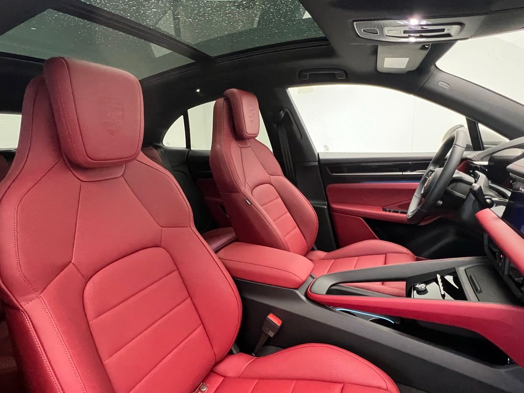 Thumbnail: 2026 Porsche Macan - 18