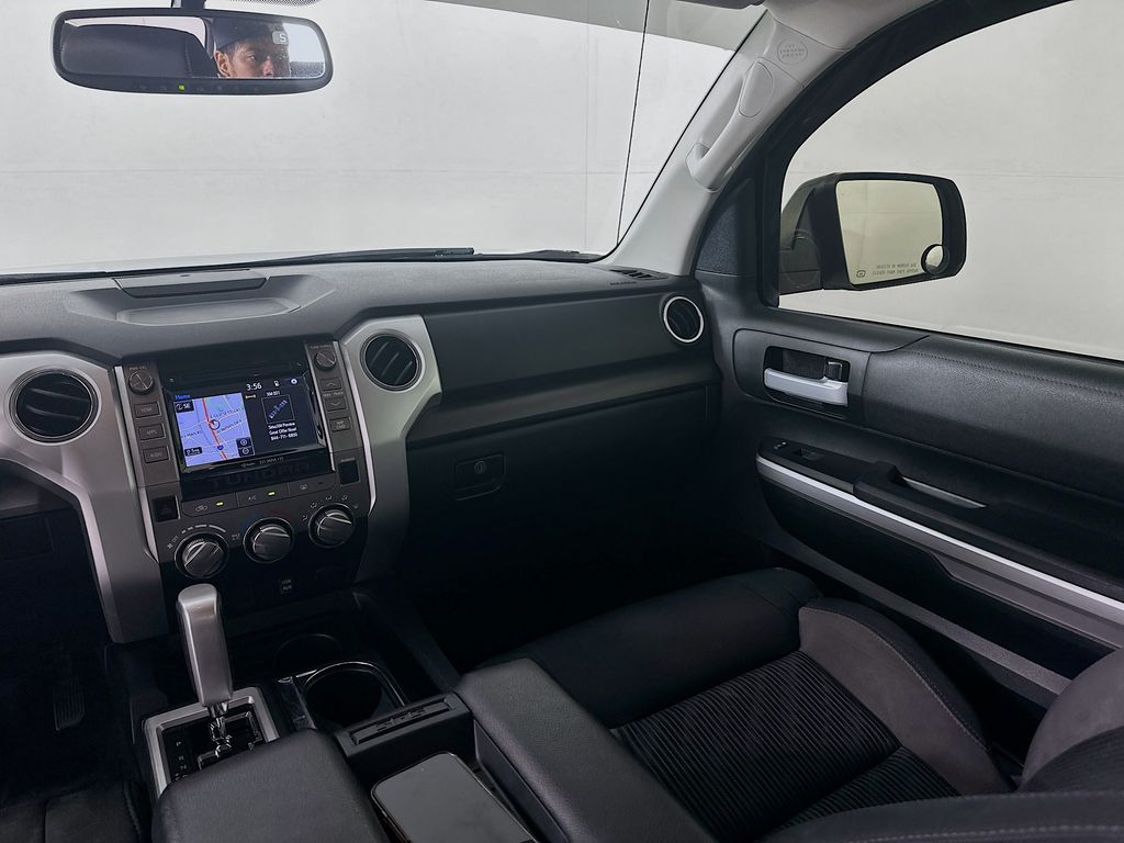 2017 Toyota Tundra SR5 22