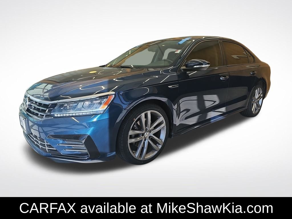 2018 Volkswagen Passat 2.0T R-Line FWD