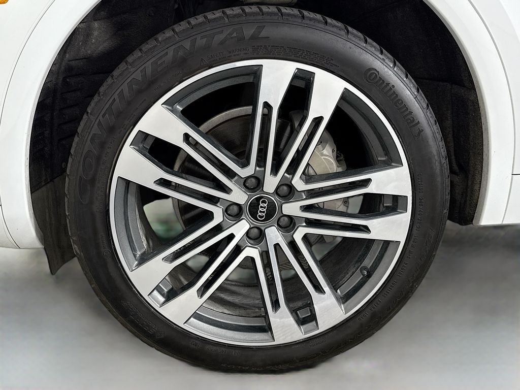 Thumbnail: 2019 Audi Q5 - 32