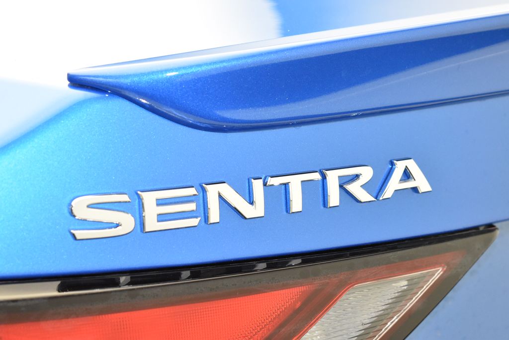 2025 Nissan Sentra SR 9