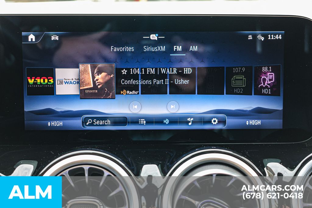 Used 2025 Black Mercedes-Benz GLA 250 image 40