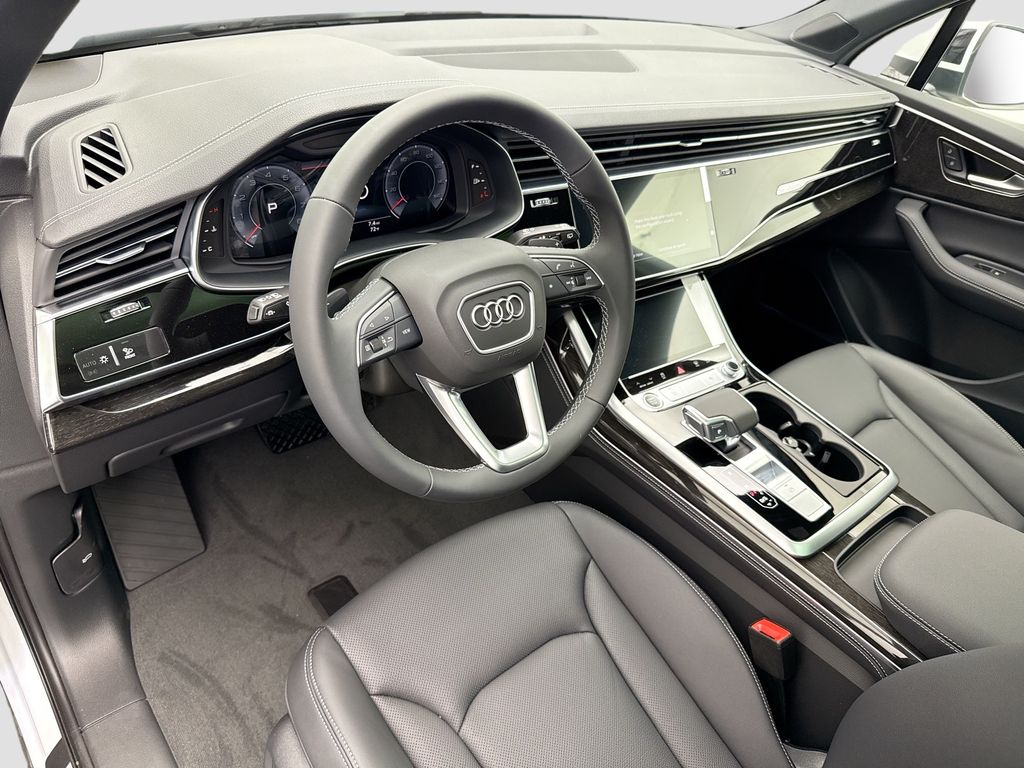 Thumbnail: 2026 Audi Q7 - 10