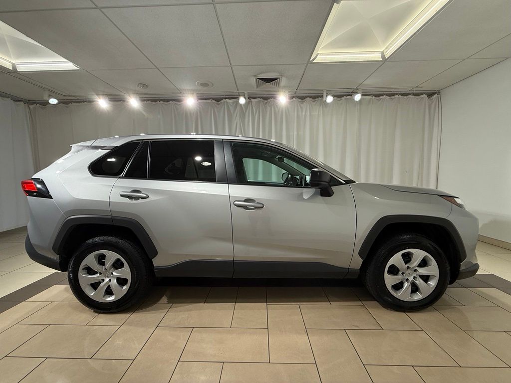 Thumbnail: 2025 Toyota RAV4 - 6