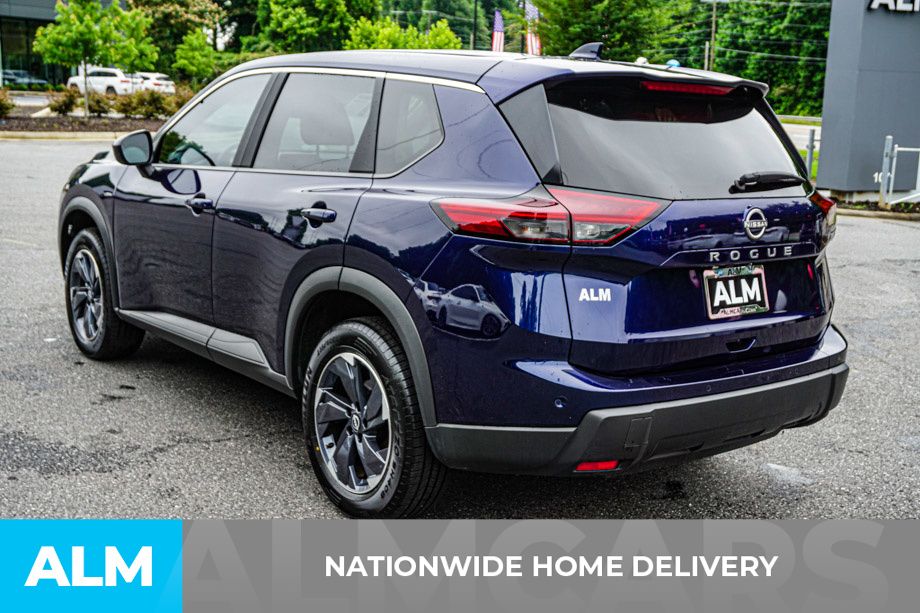 Used 2025 Blue Nissan SV image 5