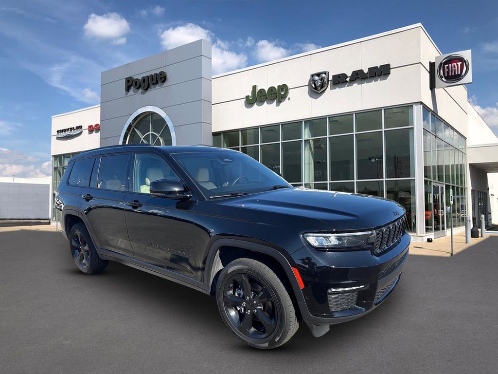 Diamond Black Crystal Pearlcoat 2024 Jeep Grand Cherokee L SUV / Crossover Four-Wheel Drive 8-Speed Automatic