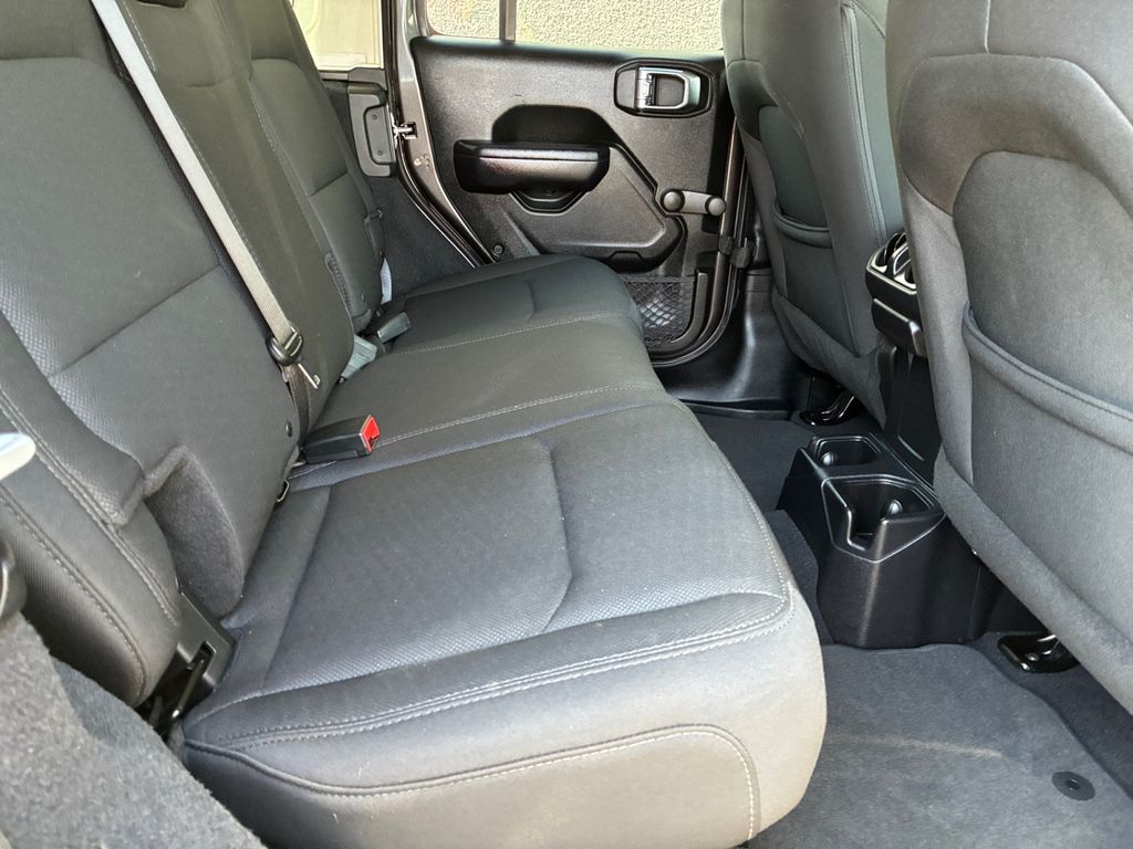 Used Car 2018 Jeep Wrangler  Unlimited Sport For Sale Under $25,000 In Austin, Texas