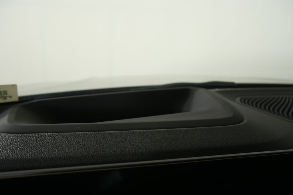 Thumbnail: 2023 BMW 3 Series - 21