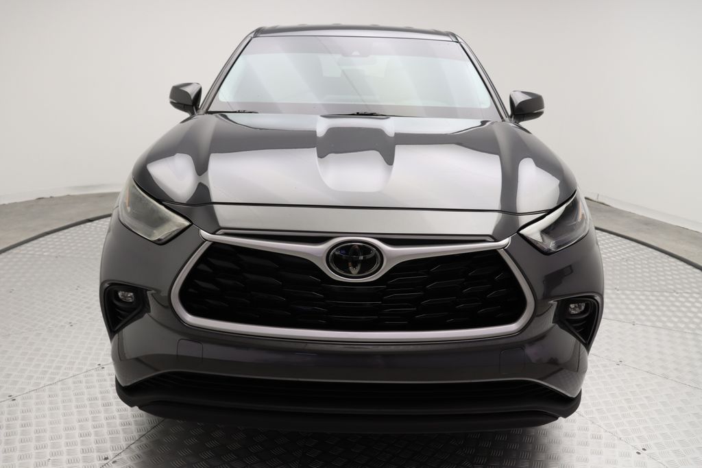 Thumbnail: 2023 Toyota Highlander - 5