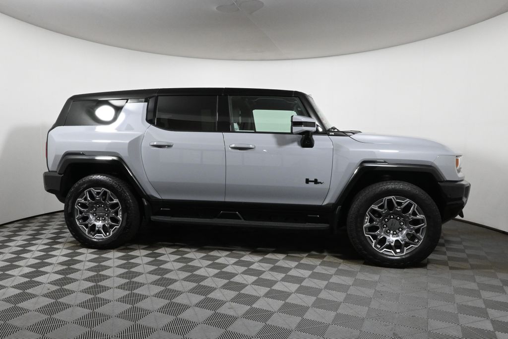 Thumbnail: 2025 GMC Hummer EV - 8