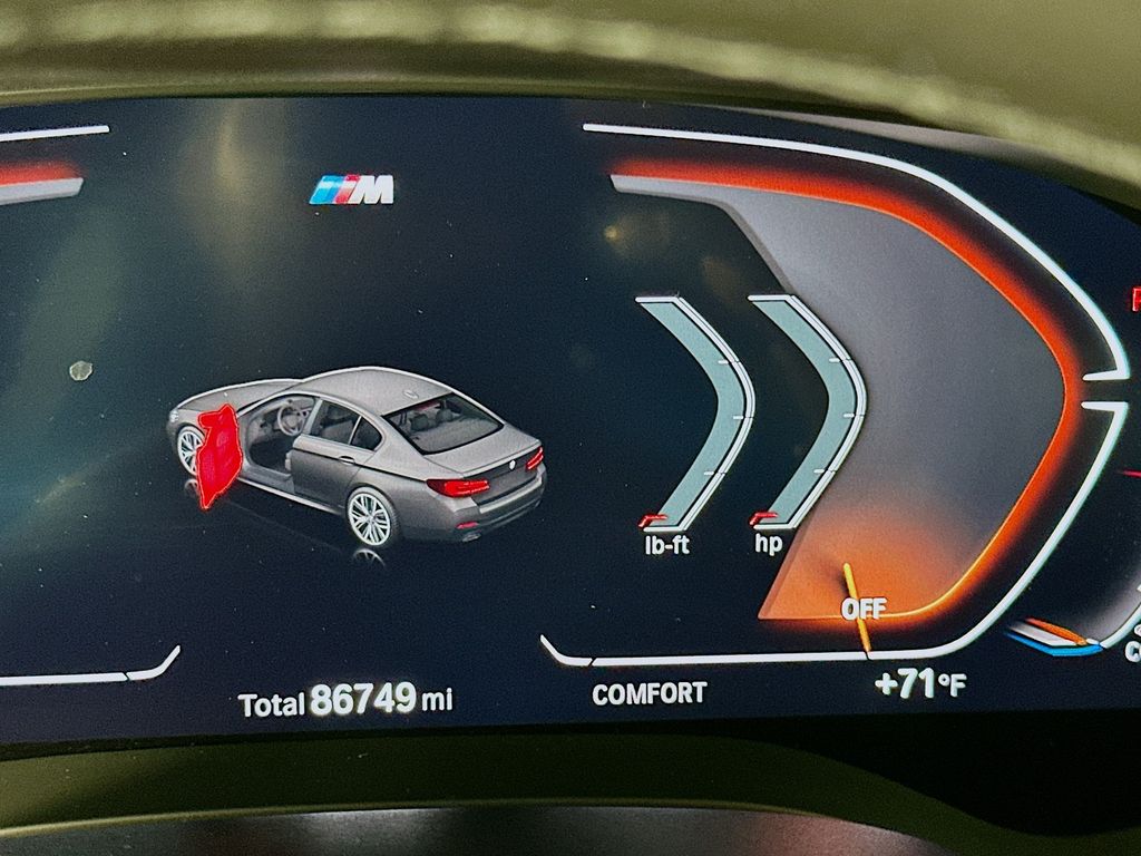 Thumbnail: 2021 BMW 5 Series - 12