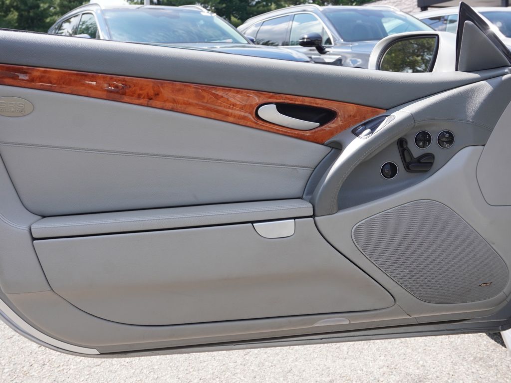 Used 2005 Silver Mercedes-Benz SL 500 image 17