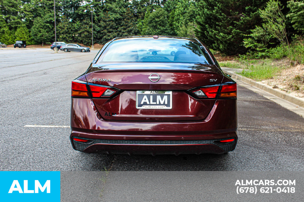 Used 2024 Red Nissan 2.5 SV image 10