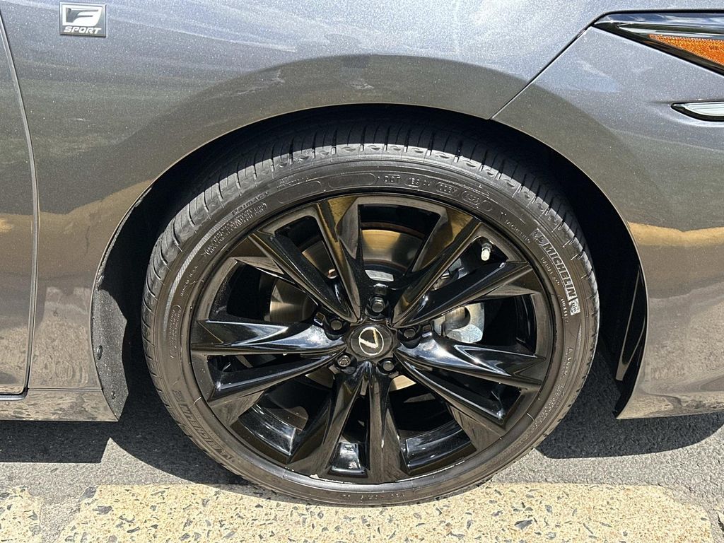 Thumbnail: 2023 Lexus ES - 17