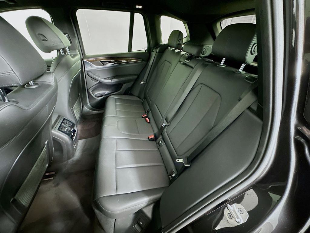 Thumbnail: 2021 BMW X3 - 23